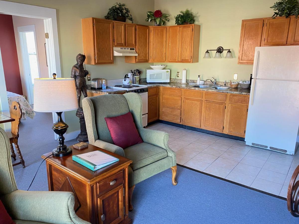 Bristol Suites Luaran gambar